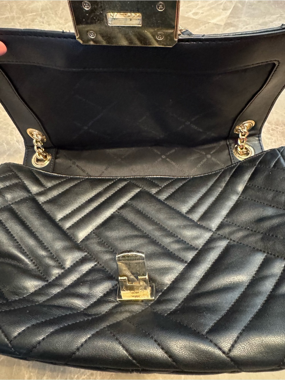 Michael Kors Peyton Quilted
Leather Shoulder Flap
Crossbody Bag - Picture 4 of 12